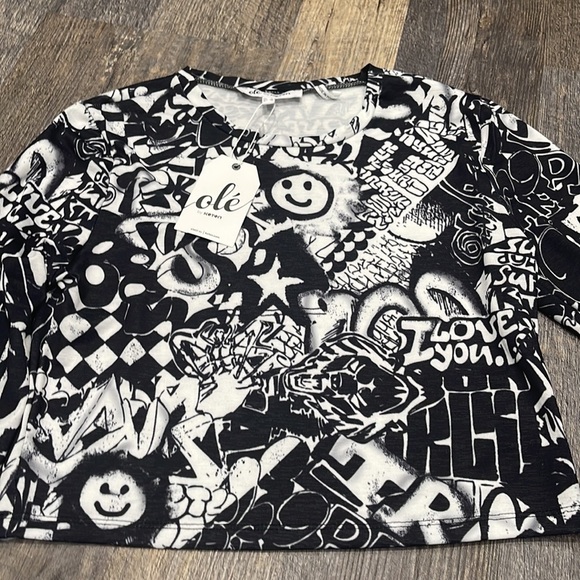 Top - Picture 2 of 9